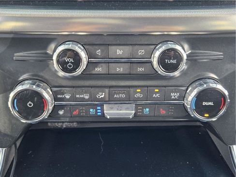 Used 2022 Ford F150 Raptor w/ Equipment Group 801A High AWD/4WD image 17