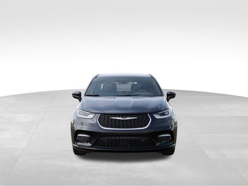 New 2026 Chrysler Pacifica Select image 6