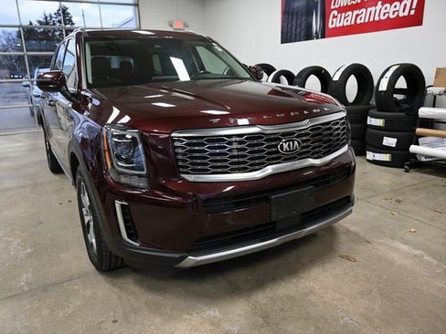 Used 2020 Kia Telluride EX image 3
