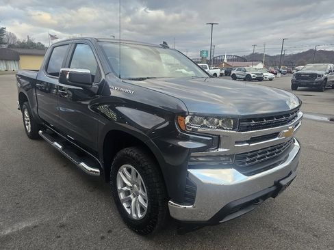 Used 2020 Chevrolet Silverado 1500 LT w/ All-Star Edition image 3