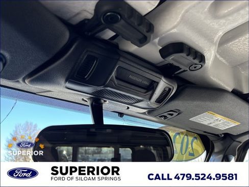 Used 2025 Jeep Gladiator Nighthawk image 34