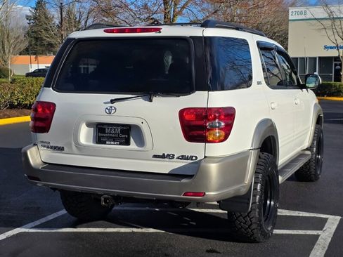 Used 2001 Toyota Sequoia SR5 image 8