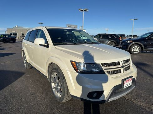 Used 2014 Dodge Journey R/T w/ Flexible Seating Group image 3