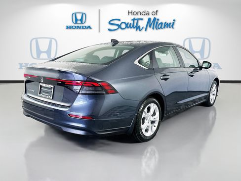 Certified 2025 Honda Accord LX image 6