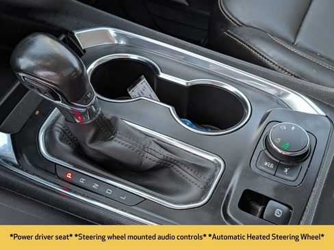 Certified 2021 Chevrolet Traverse LT w/ LT Premium Package image 12