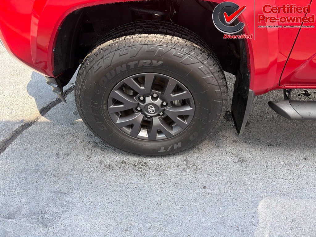 Used 2021 Toyota Tacoma SR5 RWD image 17