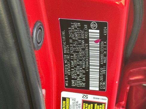 Used 2025 Toyota Camry SE image 30