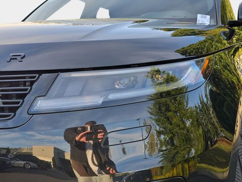 Certified 2025 Land Rover Range Rover Sport SE AWD/4WD image 36