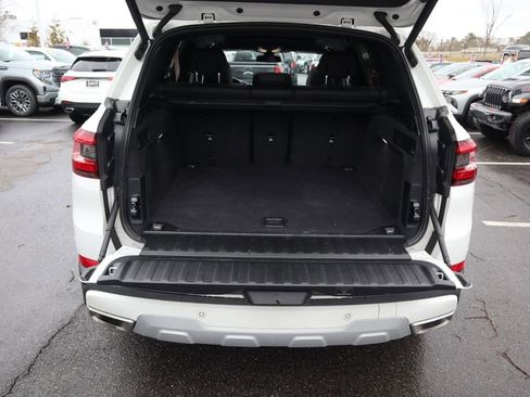 Used 2023 BMW X5 xDrive40i w/ Premium Package AWD/4WD image 33