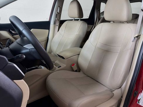 Used 2016 Nissan Rogue SL AWD/4WD image 17