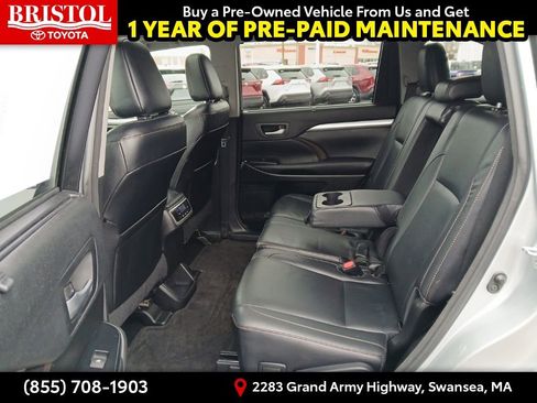 Used 2017 Toyota Highlander XLE w/ Carpet Mat Package image 18