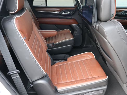 Certified 2023 GMC Yukon Denali Ultimate AWD/4WD image 39
