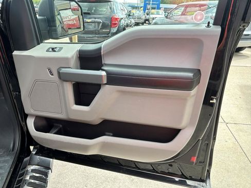 Used 2018 Ford F150 XLT w/ Trailer Tow Package AWD/4WD image 18