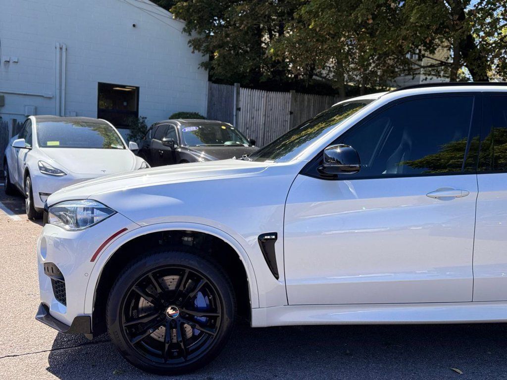 Used 2017 BMW X5 M AWD/4WD image 9