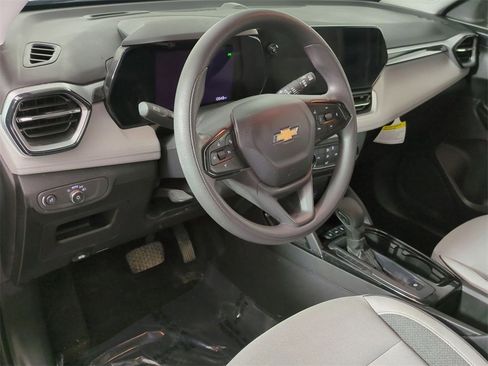 Certified 2024 Chevrolet TrailBlazer LS w/ LS Convenience Package image 10