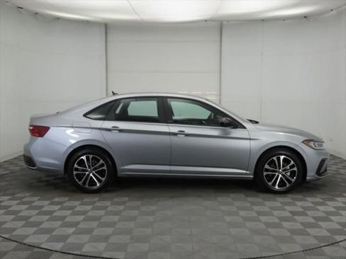 New 2026 Volkswagen Jetta Sport image 4