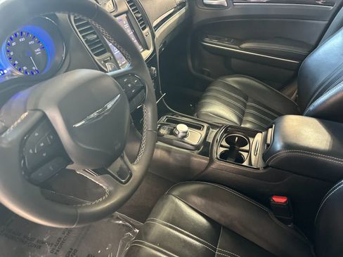 Used 2023 Chrysler 300 S RWD image 12