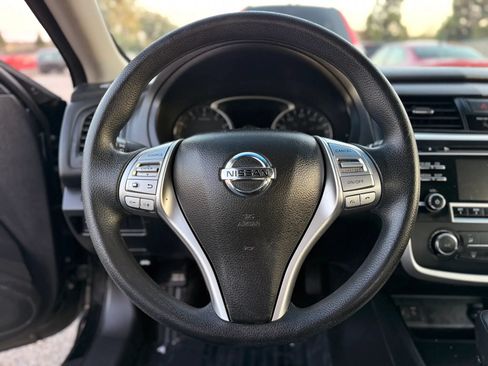 Used 2017 Nissan Altima 2.5 S w/ Power Driver Seat Package FWD image 25