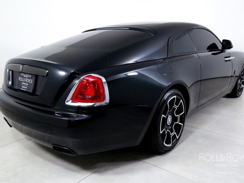 Used 2017 Rolls-Royce Wraith RWD image 2