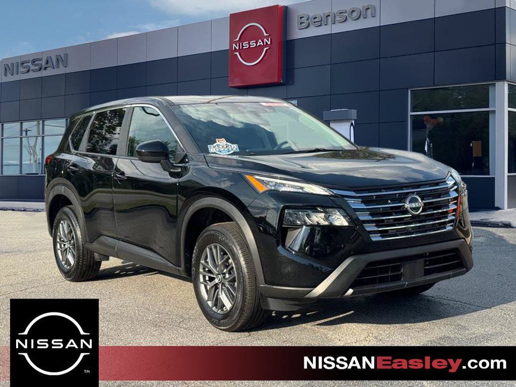 Certified 2026 Nissan Rogue SV FWD image 1