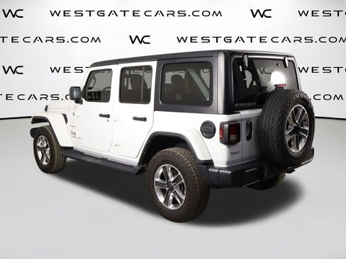 Used 2022 Jeep Wrangler Unlimited Sahara AWD/4WD image 45