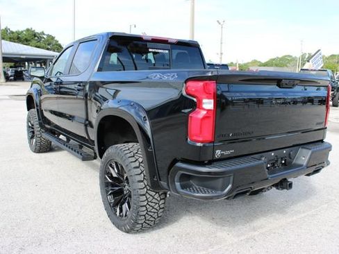 Used 2025 Chevrolet Silverado 1500 RST w/ Dark Appearance Package AWD/4WD image 8