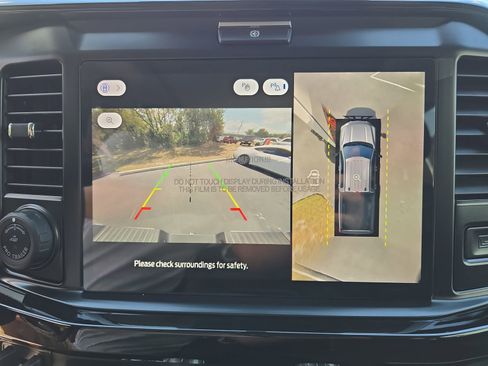 New 2026 Ford F250 Lariat w/ Black Appearance Package AWD/4WD image 17