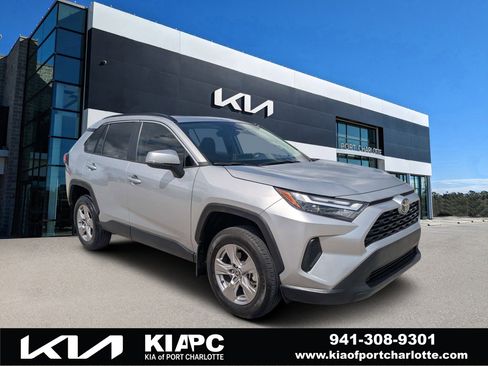 Used 2025 Toyota RAV4 XLE w/ Convenience Package FWD image 1