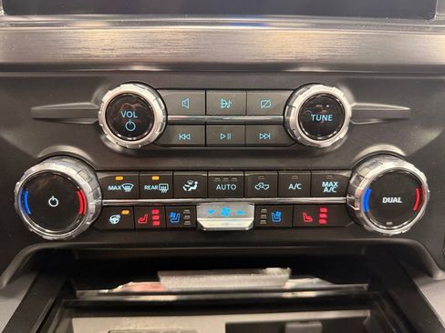 Used 2024 Ford F250 Lariat w/ Lariat Ultimate Package image 47