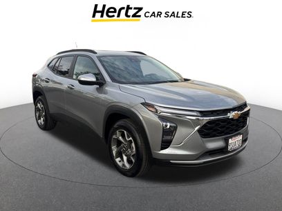 Used 2025 Chevrolet Trax LT w/ LT Convenience Package