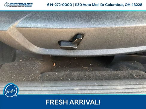 Used 2010 Dodge Challenger R/T RWD image 16