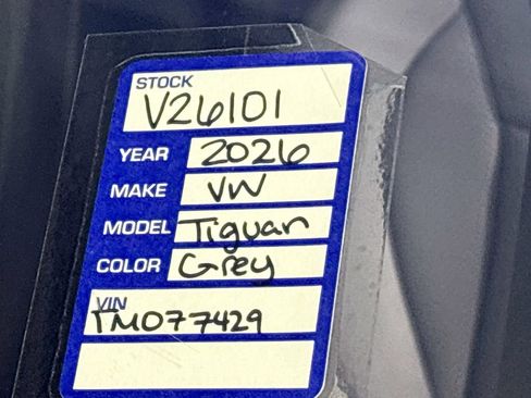 New 2026 Volkswagen Tiguan SE R-Line image 25