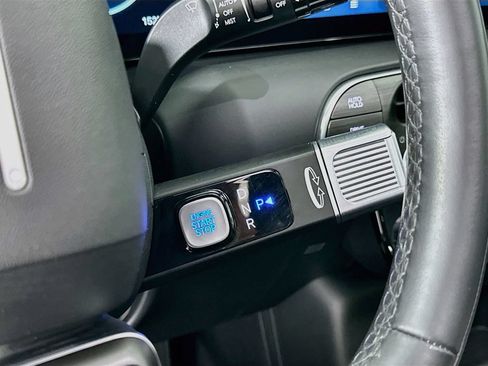 Certified 2026 Hyundai Palisade Calligraphy FWD image 17