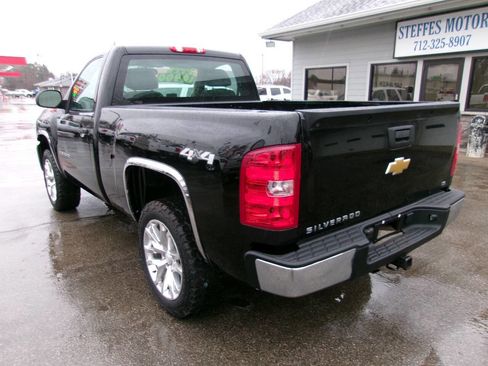 Used 2013 Chevrolet Silverado 1500 W/T w/ LS Package image 2