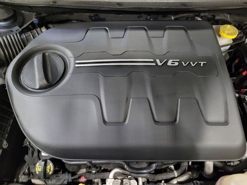 Used 2019 Jeep Cherokee Limited AWD/4WD image 30