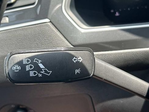Used 2024 Volkswagen Tiguan SE R-Line FWD image 36