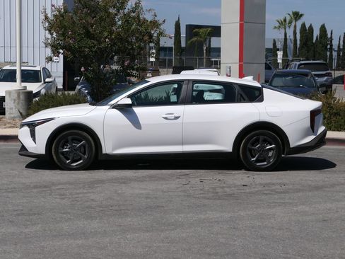 Used 2025 Kia K4 FWD image 6