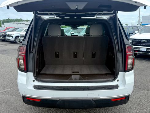 Used 2023 Chevrolet Tahoe Premier AWD/4WD image 12