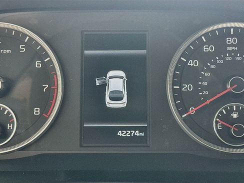 Used 2024 Kia K5 GT FWD image 17