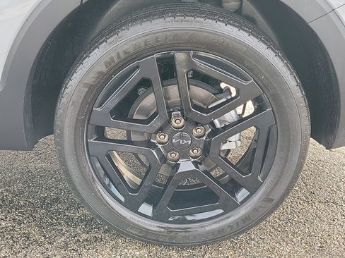 Used 2025 Kia Telluride EX X-Line AWD/4WD image 9