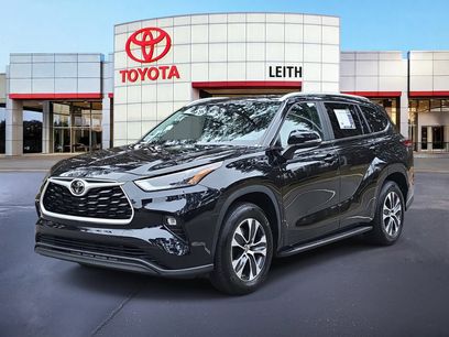 Used 2023 Toyota Highlander XLE