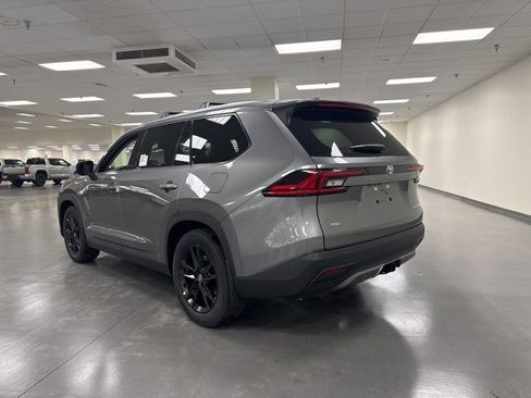 New 2026 Toyota Grand Highlander Platinum image 6