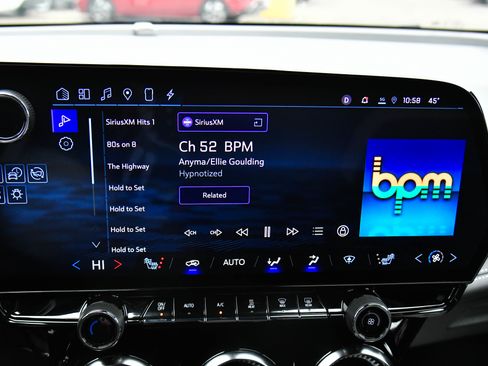 Used 2024 Chevrolet Blazer EV LT image 31