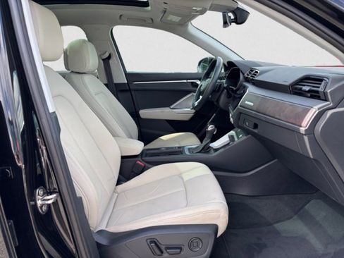 Used 2022 Audi Q3 2.0T Premium w/ Convenience Package image 19