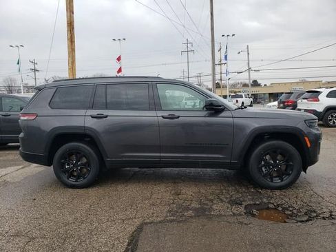 New 2026 Jeep Grand Cherokee L 4WD image 2