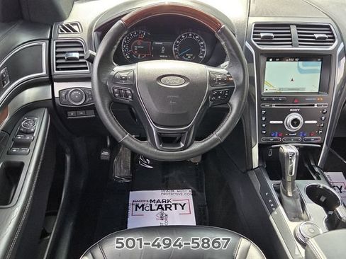 Used 2018 Ford Explorer Platinum AWD/4WD image 11