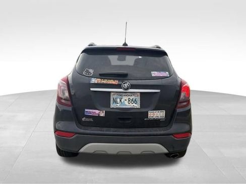 Used 2022 Buick Encore Preferred AWD/4WD image 4