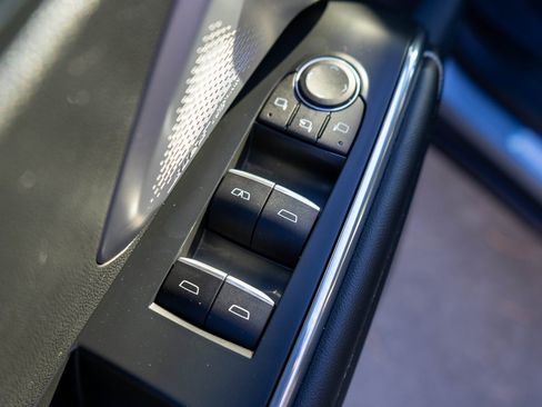 Used 2024 GMC Acadia Denali w/ Super Cruise Package image 20