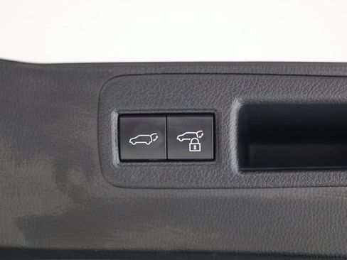 Used 2023 Toyota Venza Nightshade AWD/4WD image 34