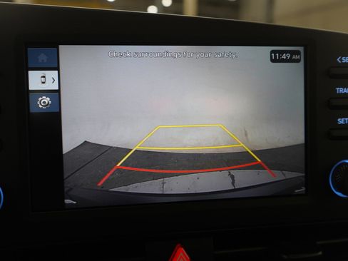 Used 2025 Hyundai Elantra Sport image 26